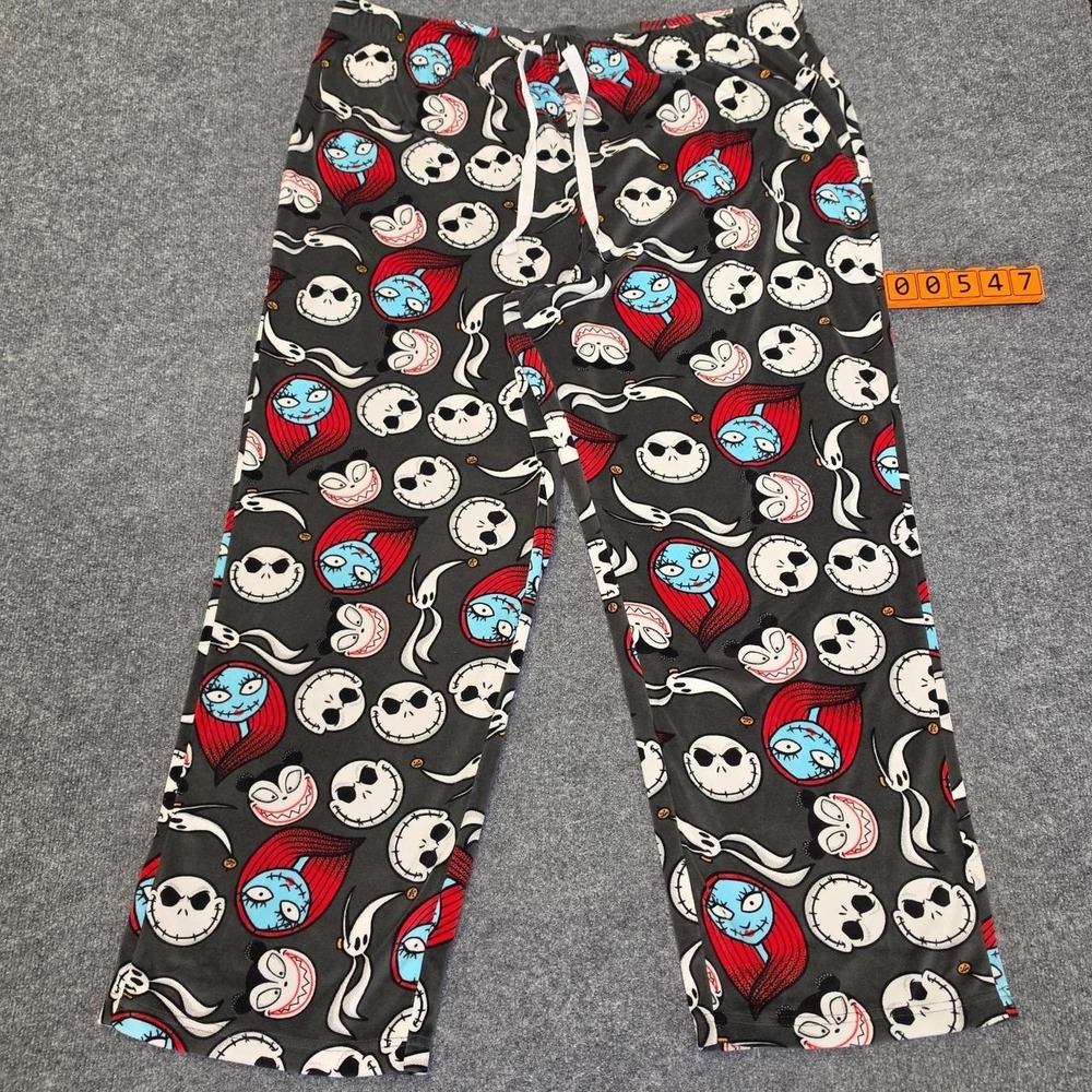 Disney Nightmare Before Christmas Jack Skellington and Sally. Size XXL